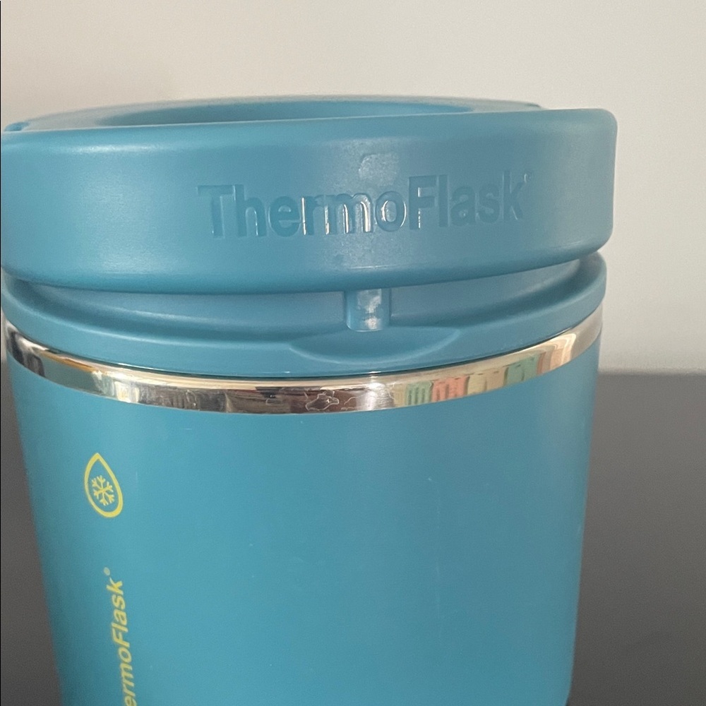 Thermoflask 20Oz each Insulated Food Jars - Yellow and Blue - Picture 5 of 9